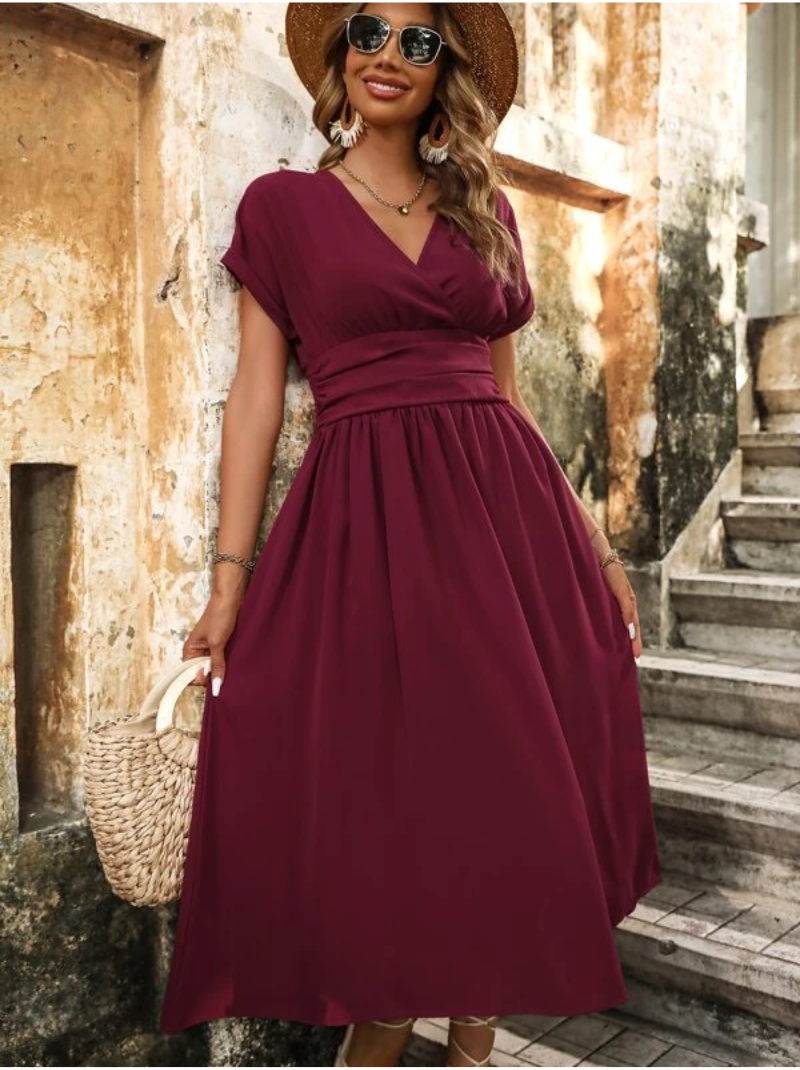 Mujer en vestido sale