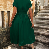Vestidos mujer,  Vestidos largos elegantes,  Vestidos formales,  Vestidos elegantes,  vestidos,  vestido largo,  Vestido elegante,  Vestido,  Ropa de moda,  Outfit mujer,  Vestido formal,  Vestido Verde,  Vestido Verde,