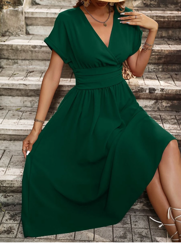 Vestidos mujer,  Vestidos largos elegantes,  Vestidos formales,  Vestidos elegantes,  vestidos,  vestido largo,  Vestido elegante,  Vestido,  Ropa de moda,  Outfit mujer,  Vestido formal,  Vestido Verde,  Vestido Verde,