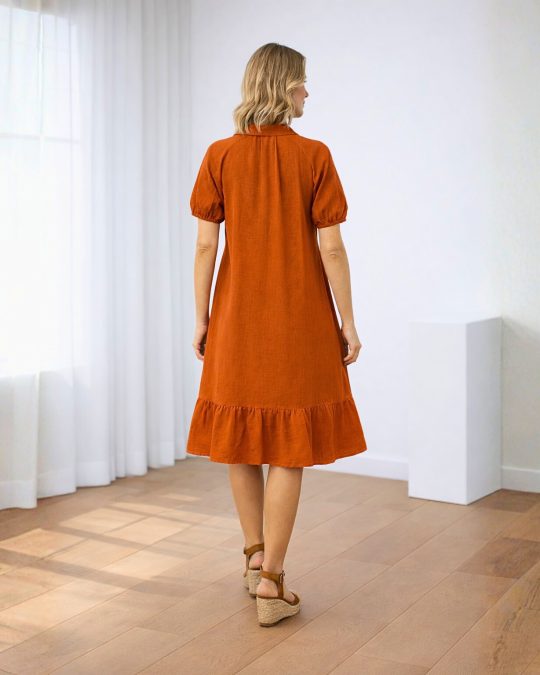 Vestidos mujer, atributo, atributo.co, Vestidos elegantes, Vestidos corto, Vestidos casuales, vestidos, Vestido corto, Vestido, Ropa de moda, Outfit mujer, vestido, vestido corto terracota, vestido terracota