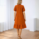Vestidos mujer, atributo, atributo.co, Vestidos elegantes, Vestidos corto, Vestidos casuales, vestidos, Vestido corto, Vestido, Ropa de moda, Outfit mujer, vestido, vestido corto terracota, vestido terracota