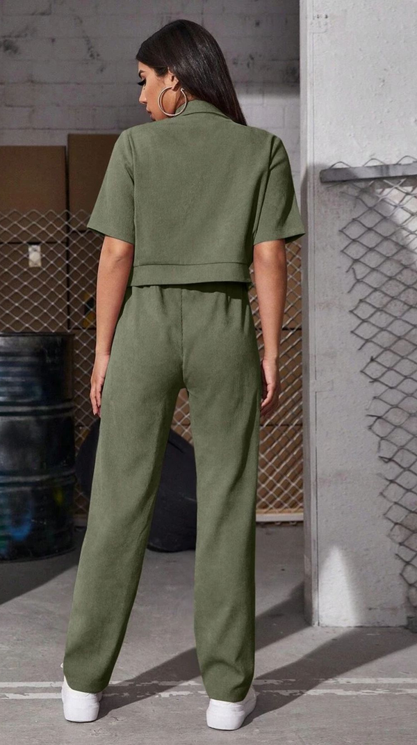 Ropa de moda, Outfit mujer, conjuntos frescos,  conjuntos de pantalón, conjuntos comodos, conjuntos casuales,  conjuntos,  conjunto mujer,  Conjunto de pantalón y chaleco, conjunto corto,  conjunto con pantalón largo,  conjunto con chaqueta y pantalon,