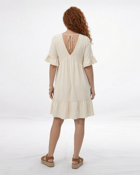 Vestido corto marfil escote en V con manga corta de volante y ruedo con volante amplio, holgado y femenino para salidas casuales y planes de día