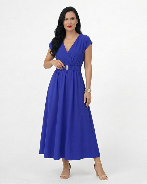 Vestido midi azul cruzado con escote en V, manga corta, cinturón dorado en cintura elástica y falda con vuelo amplio, elegante para eventos y cenas especiales