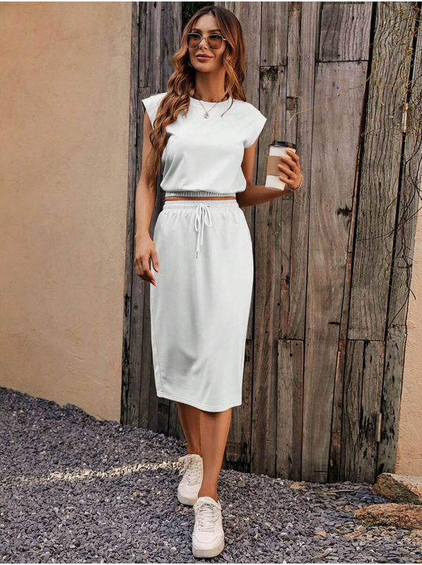 Falda con blusa blanca hotsell