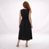 Vestidos mujer,  Vestidos largos elegantes,  Vestidos formales,  Vestidos elegantes,  Vestidos de moda,  vestidos,  vestido largo,  Vestido formal,  Vestido elegante,  Vestido,  Ropa de moda,  Outfit mujer,  Lanzamiento,  Vestido Negro,  Vestidos Negros, 