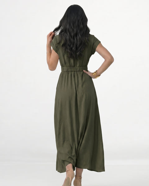Vestido midi azul cruzado con escote en V, manga corta, cinturón dorado en cintura elástica y falda con vuelo amplio, elegante para eventos y cenas especiales