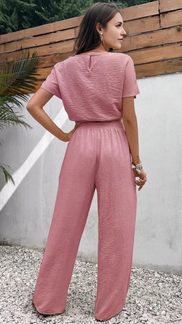 Ropa de moda, Outfit mujer, conjuntos frescos,  conjuntos de pantalón, conjuntos comodos, conjuntos casuales,  conjuntos,  conjunto mujer,  Conjunto de pantalón y blusa, conjunto corto,  conjunto con pantalón largo, conjunto con pantalón largo rosado, 