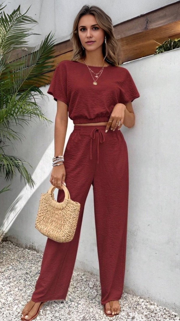 Ropa de moda, Outfit mujer, conjuntos frescos,  conjuntos de pantalón, conjuntos comodos, conjuntos casuales,  conjuntos,  conjunto mujer,  Conjunto de pantalón y blusa, conjunto corto,  conjunto con pantalón largo, conjunto con pantalón largo vinotinto, 