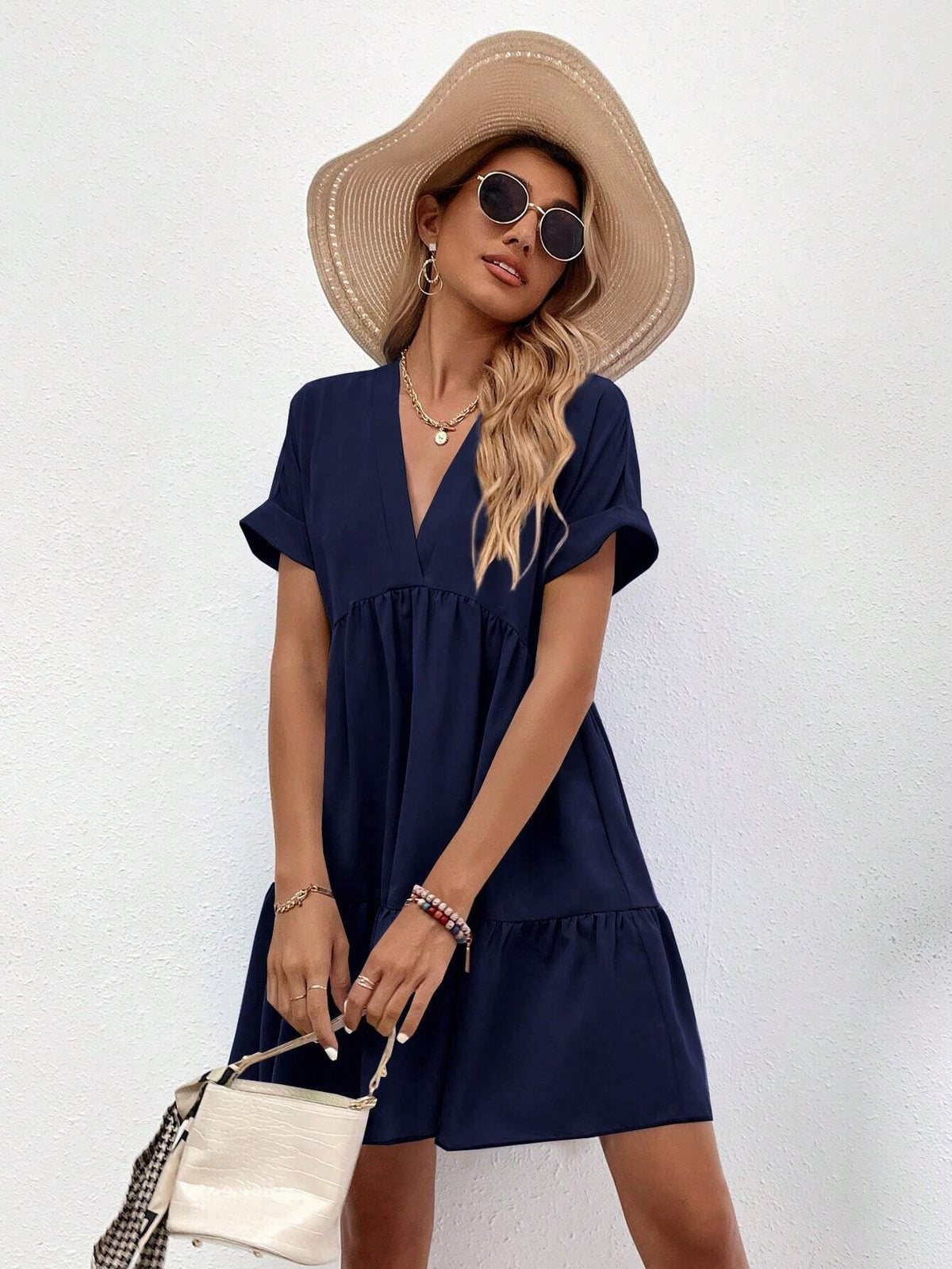 Vestidos mujer, atributo, atributo.co, Vestidos elegantes, Vestidos corto, Vestidos casuales, vestidos, Vestido corto, Vestido, Ropa de moda, Outfit mujer, vestido azul, vestido corto azul