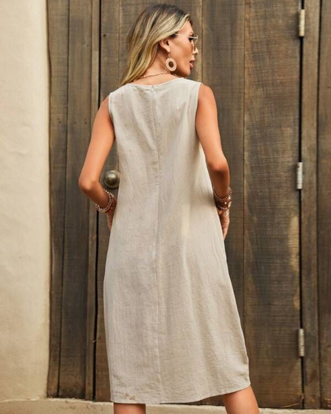 Vestidos mujer, atributo, atributo.co, Vestidos elegantes, Vestidos mid, Vestidos casuales, vestidos, Vestido mid, Vestido, Ropa de moda, Outfit mujer, vestido beige, vestido mid beige