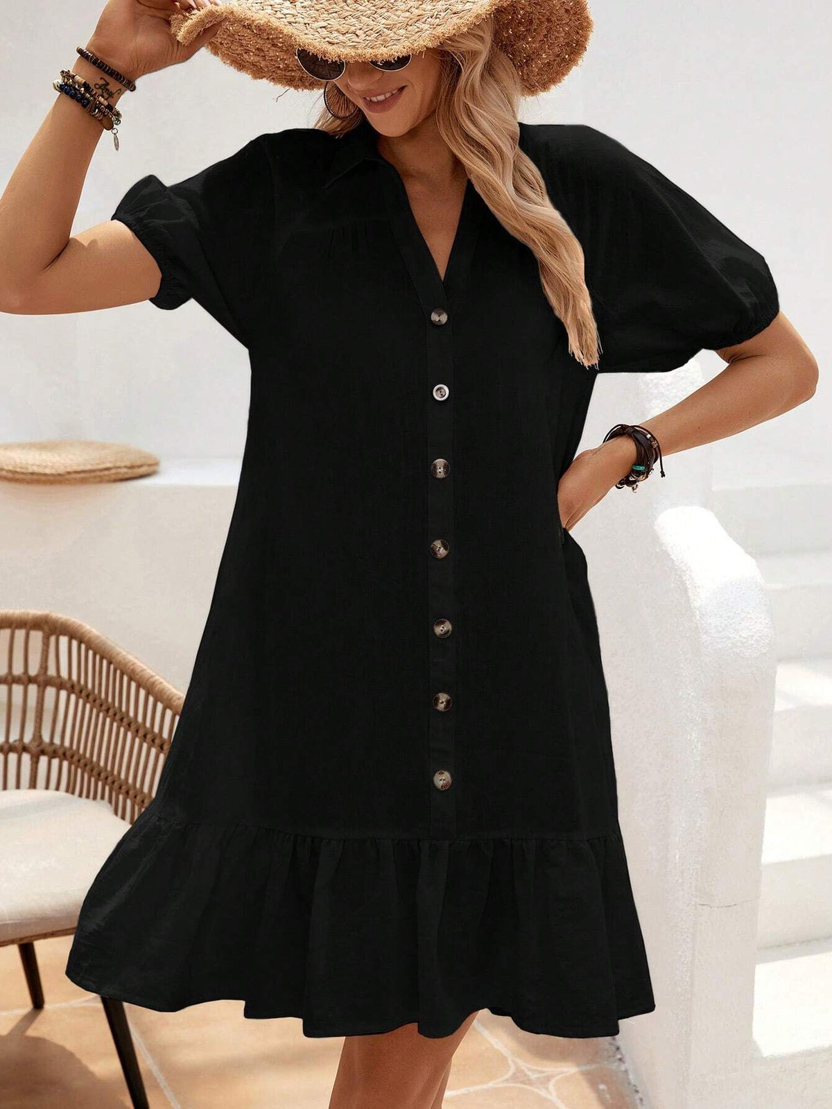 Vestidos mujer, atributo, atributo.co, Vestidos elegantes, Vestidos corto, Vestidos casuales, vestidos, Vestido corto, Vestido, Ropa de moda, Outfit mujer, vestido, vestido corto negro, vestido negro