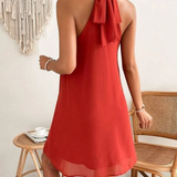 Vestidos mujer, atributo, atributo.co, Vestidos elegantes, Vestidos corto, Vestidos casuales, vestidos, Vestido corto, Vestido, Ropa de moda, Outfit mujer, vestido, vestido corto rojo, vestido rojo