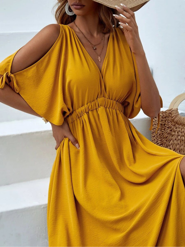 Vestidos mujer, atributo, atributo.co, Vestidos elegantes, Vestidos largo, Vestidos casuales, vestidos, Vestido largo, Vestido, Ropa de moda, Outfit mujer, vestido, vestido largo, vestido amarillo, vestido dorado