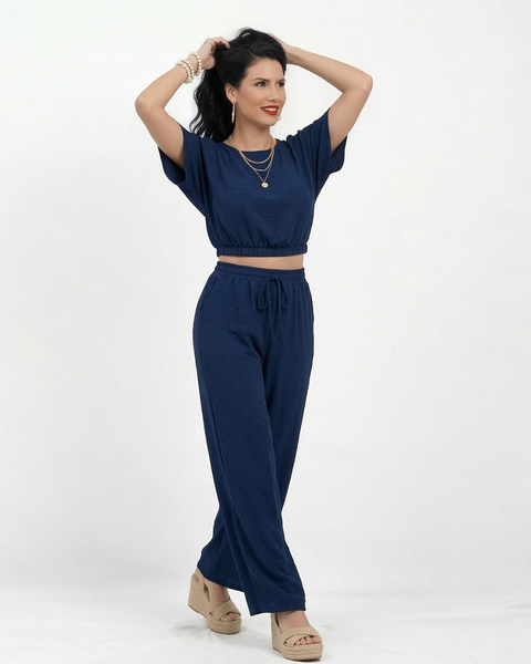 Conjunto azul marino crop top manga corta cuello redondo con cintura elástica y pantalón ancho con cordón, cómodo y chic para fiestas y salidas elegantes en Colombia