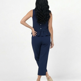 Conjunto azul marino dos piezas top sin mangas cuello redondo con volante peplum y pantalón recto de pierna recta, sofisticado y cómodo para fiestas, grados y salidas elegantes en Colombia