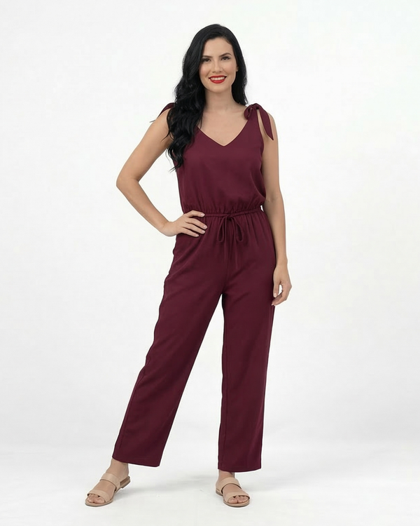 Enterizo vinotinto de tirantes con lazo en hombros, escote en V y cintura con cordón, elegante y femenino para salidas de noche y eventos