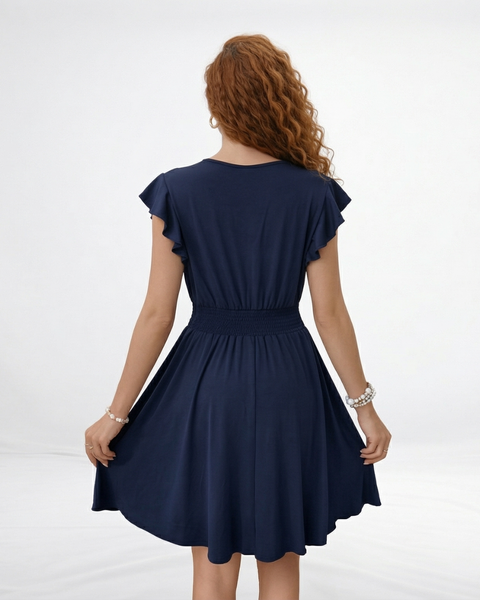 Vestido corto azul marino con escote en V cruzado, manga volante y cintura elástica fruncida, ideal para salidas elegantes y matrimonios de día