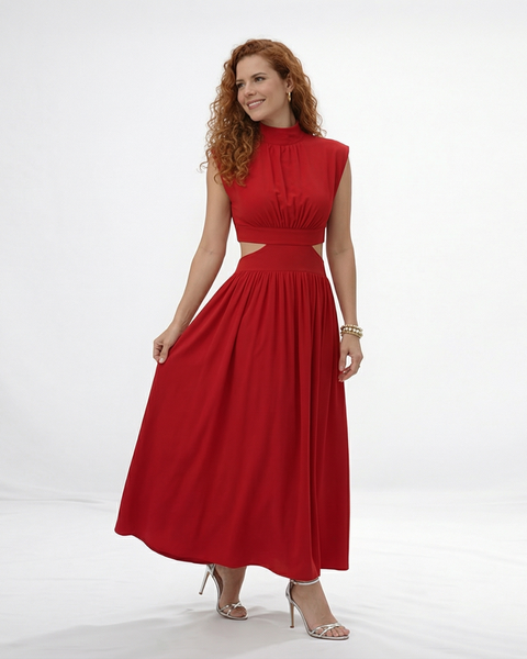 Vestido largo rojo cuello alto con abertura cut out en cintura y falda acampanada fruncida, sensual y elegante para fiestas, grados y matrimonios en Colombia