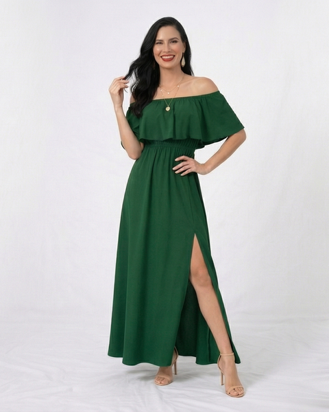 Vestido largo verde con hombros descubiertos, volante en el busto, cintura elástica y abertura frontal en la falda, ideal para matrimonios, fiestas de noche y eventos especiales