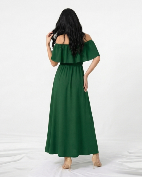 Vestido largo verde con hombros descubiertos, volante en el busto, cintura elástica y abertura frontal en la falda, ideal para matrimonios, fiestas de noche y eventos especiales